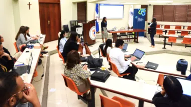 Dominican Republic Public Servants Complete Course on Monitoring and Evaluation of Public Policies Delivered by CLEAR-LAC