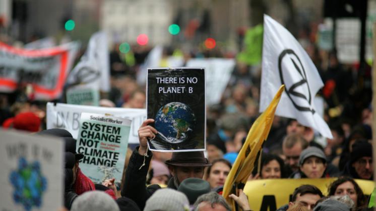 Environment, Climate Change and Evaluation: Moving Towards a Holistic View